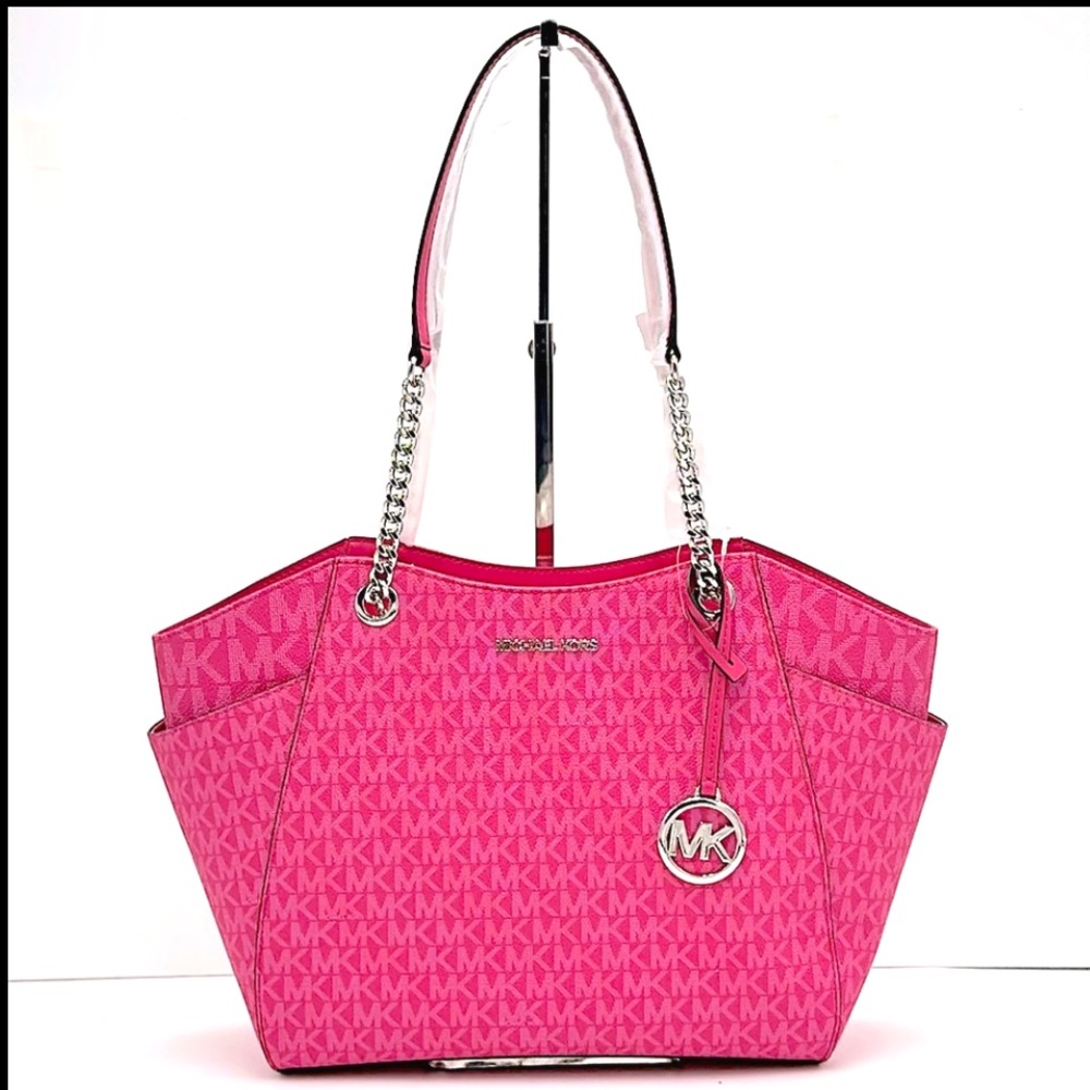 Michael Kors Lg Signtr Logo Chain Shoulder Tote Bag & Large Wristlet
Dragonfrui - Picture 7 of 16